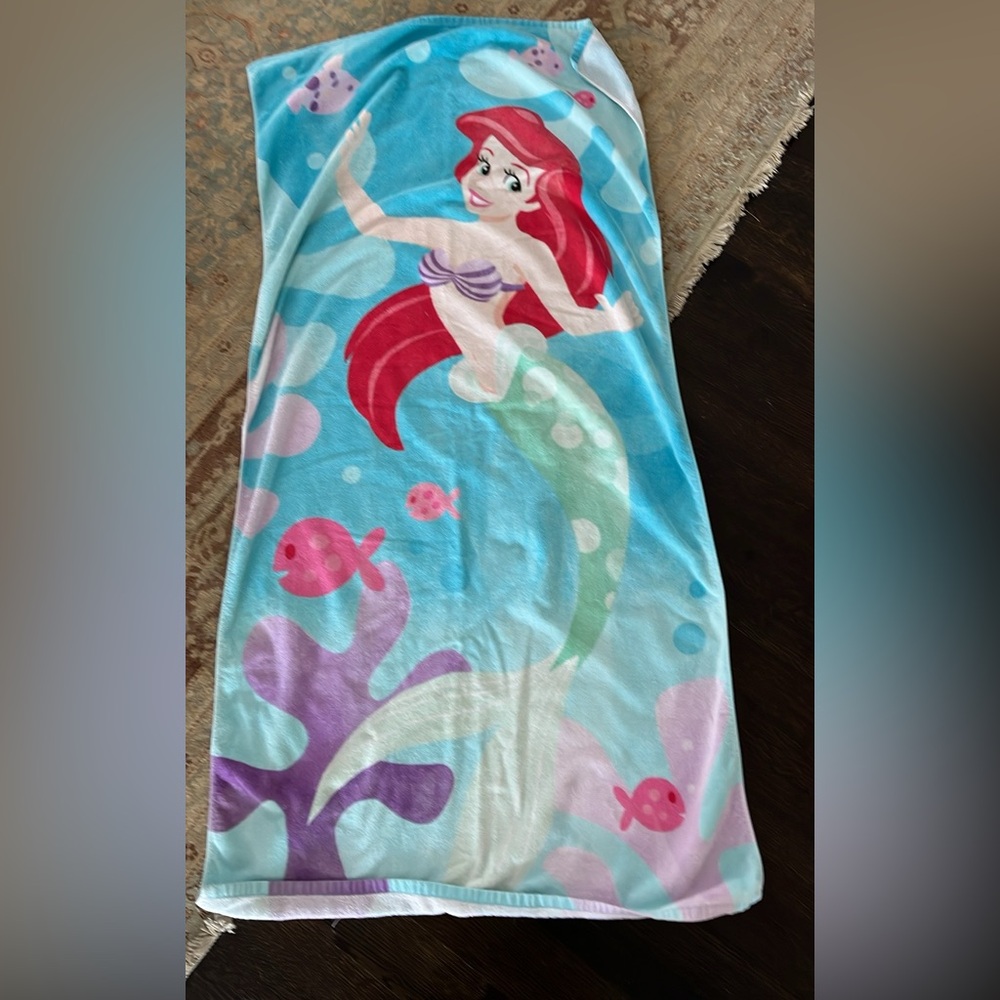 Vintage Little Mermaid Ariel Beach Bath Towel